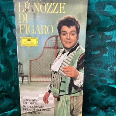 Vintage Music Cassette Box Set - The Marriage of Figaro.