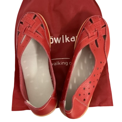 Owlkay Red Leather Walking Flats Size 40 / Au9 Comfort Shoes