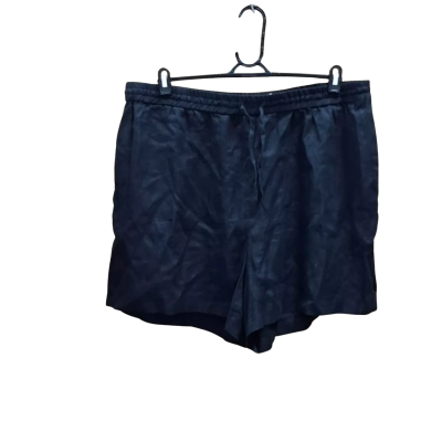 Forever New Womens  Size 20 Shorts Black  