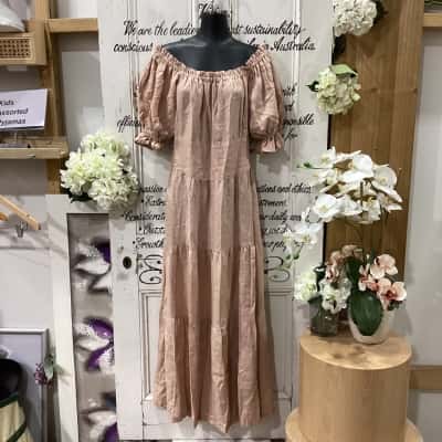 MAGGIE CRAFTED IN AUSTRALIA BRAND! Womens  Size XS Maxi Dress / Off The Shoulder Dress DUSTY PINK! STUNNING OFF SHOULDER MAXI DRESS WITH BELT! GREAT FOR ANY OCCASION! VERY SOFT! 