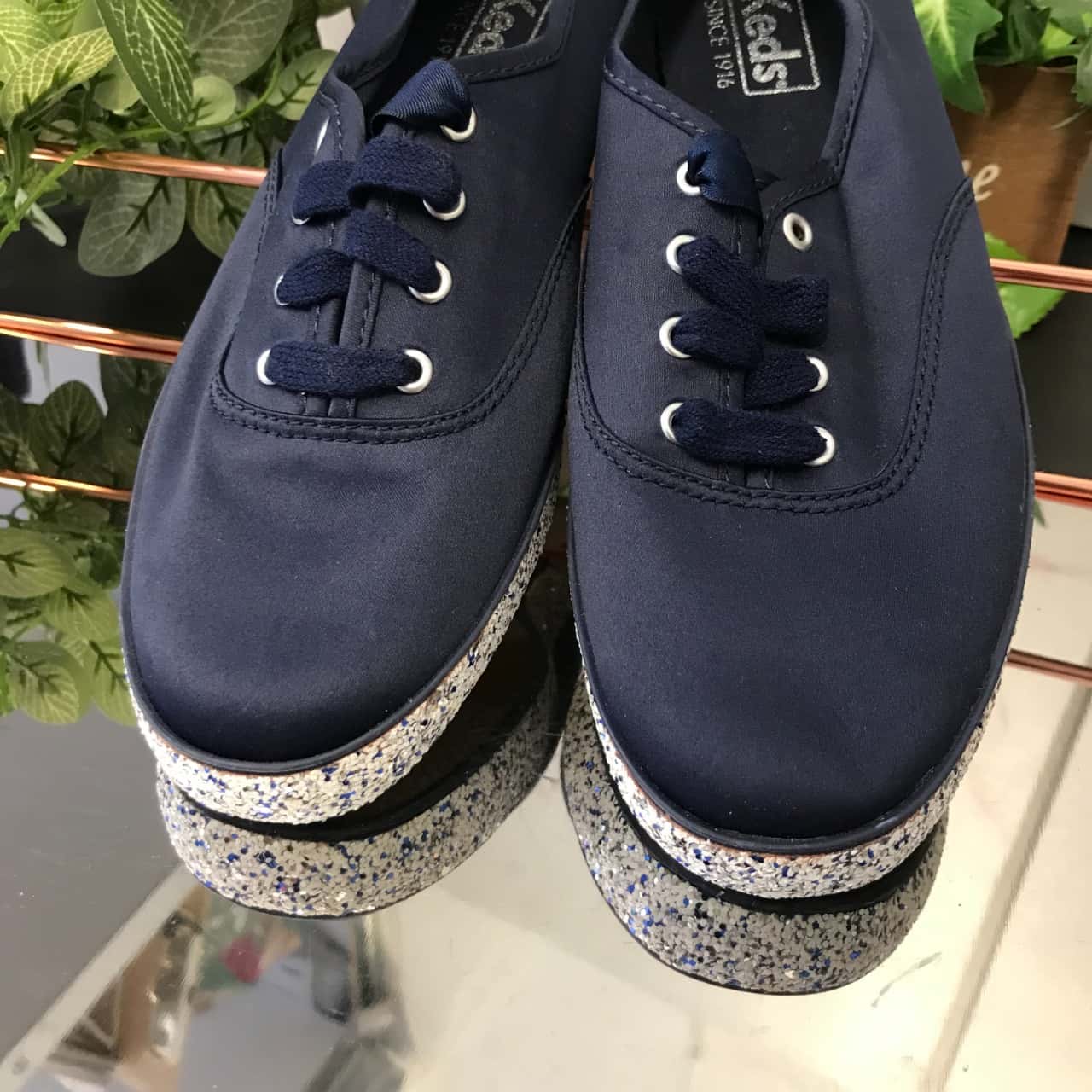 keds navy and white