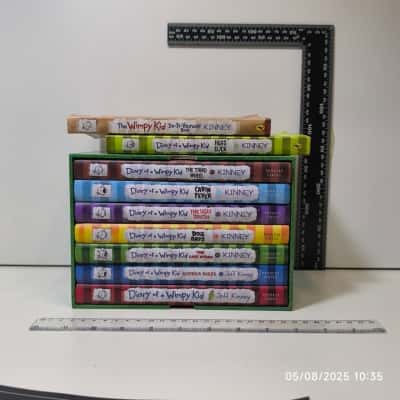 Diary of a Wimpy Kid Book Bundle 9 pcs 