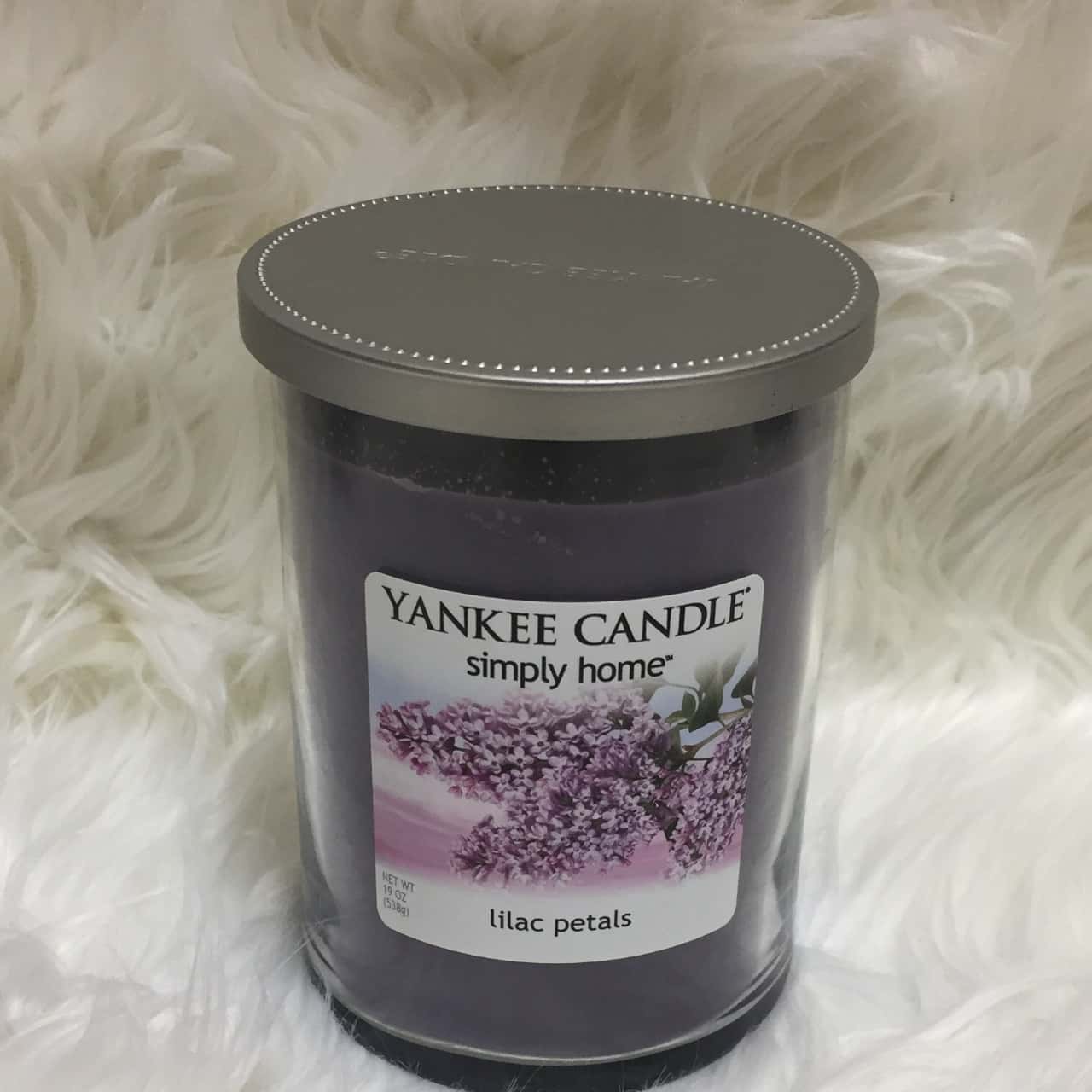 NWL Yankee Candle "Lillac Petals" candle and bubble glass vase/candle