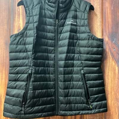 Kathmandu Womens  Size 16 Black  puffer vest 