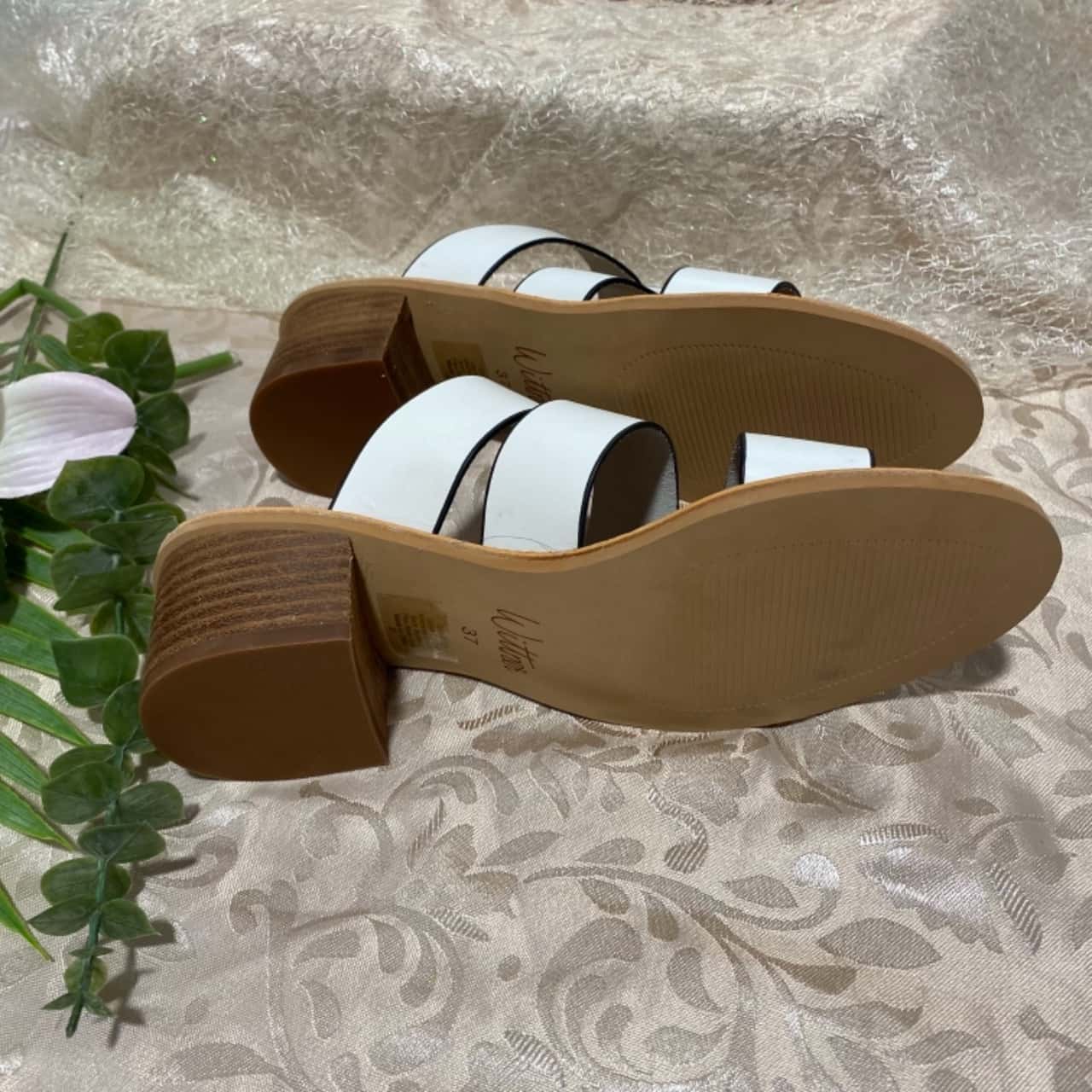 wittner white sandals