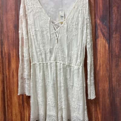 Sportsgirl   Size L Long Sleeve Playsuit White new