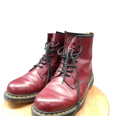 Dr Martens Unisex  Size US9 Boots Maroon 