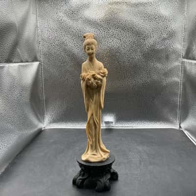 Resin Geisha Holding Flowers Statue 