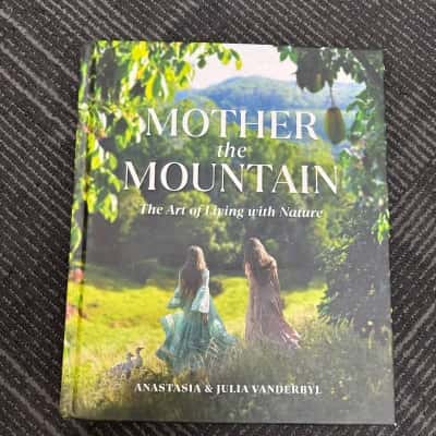 Mother The Mountain, Anastasia & Julia Vanderbyl 