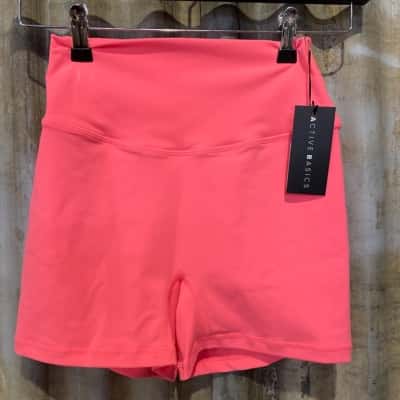 Active Basic Hi-Rise Short 2.0 Size M Bright Pink  