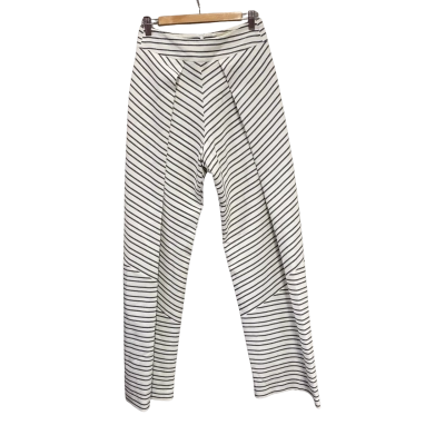 Arnley Womens  Size 6 High Waisted Pants Black  / White 