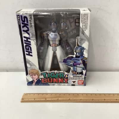 Sky high Tiger Bunny Bandai S.H SH Figuarts Tiger and Bunny King. Japan 
