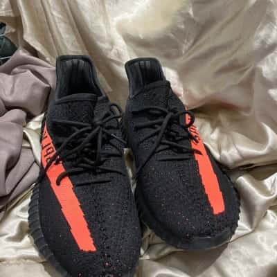 Adidas Yeezy Boost Mens  Size 8.5 Sneakers Black  