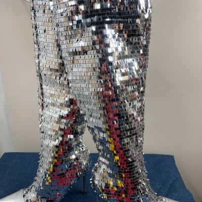 Sheln Womens  Size 9 silver glittery high boots 