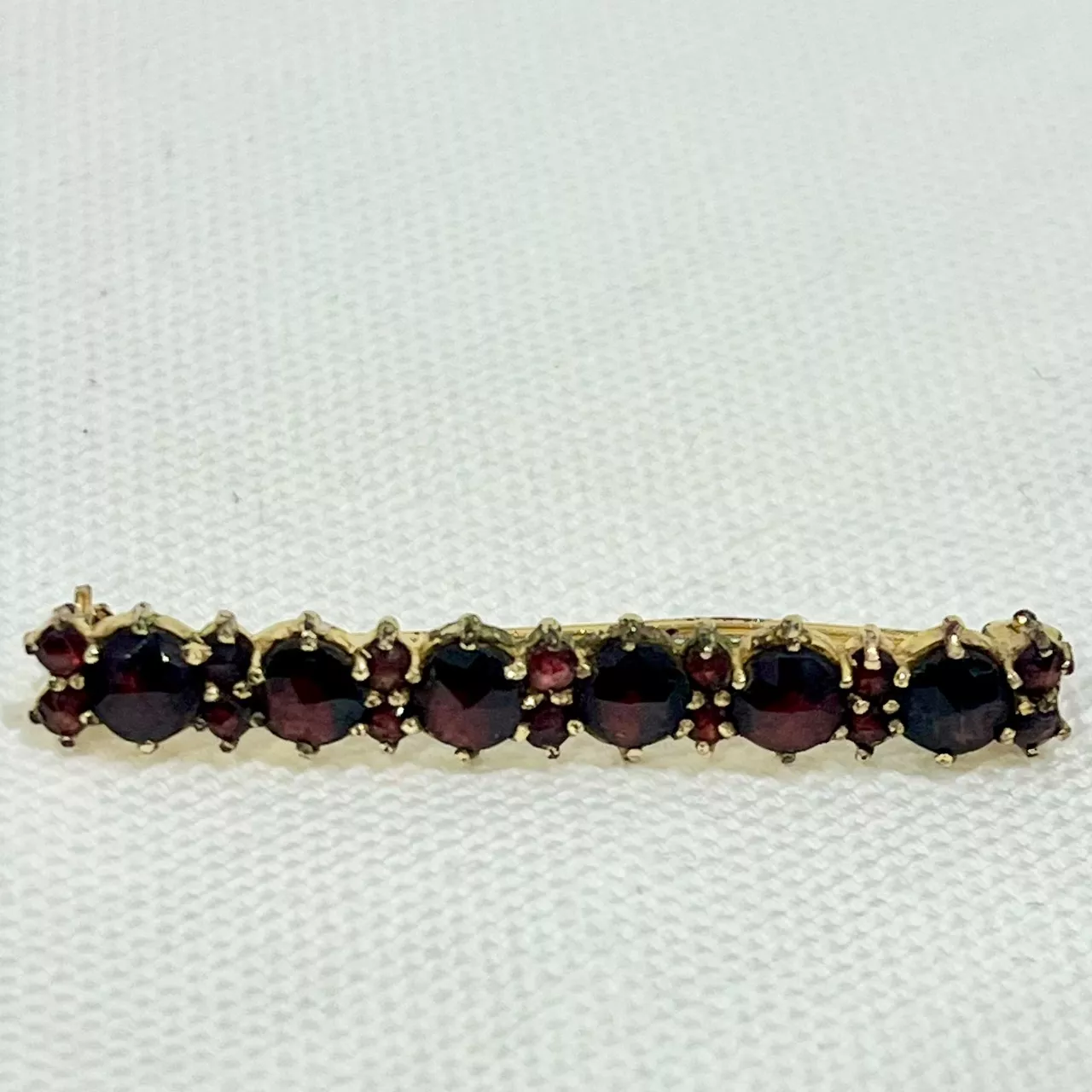 Vintage Garnet Bar Brooch - Used Good | Salvos Stores