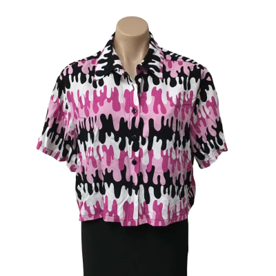 Black Friday Womens Size 6 White  / Pink  / Black Pattern Cropped Short Sleeve Shirt 
