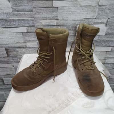  Mens  Size 8 Boots Other combat boots