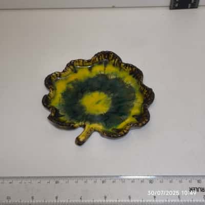 Mt Macedon Stamped Leaf Earthy Art 