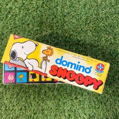Retro vintage Snoopy Domino game
