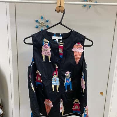Jericho road  Womens unique print top Size 8 