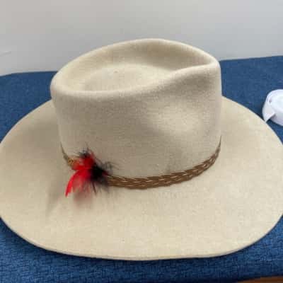 Statesman Mens  Size 55 Brown hat