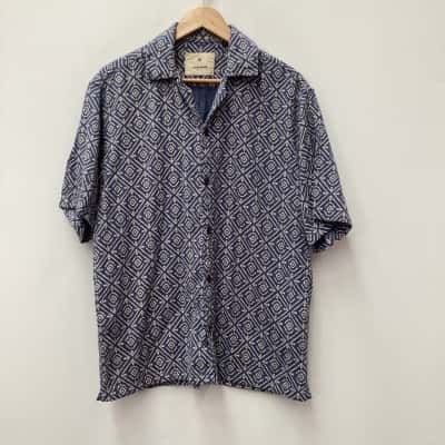 Jack & Jones Mens  Size M Short Sleeve Shirt Blue / Cream / Pattern 