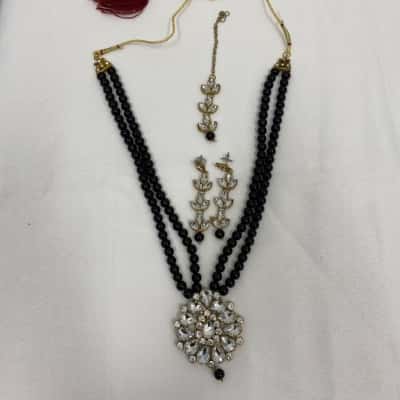 Unbranded Women's Indian Jewellery SET (Necklace +Earrings+Tika) Costume Jewellery Black  