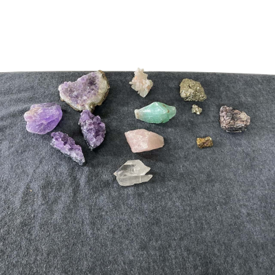 Bundle of 13x assorted crystals and stones See Description