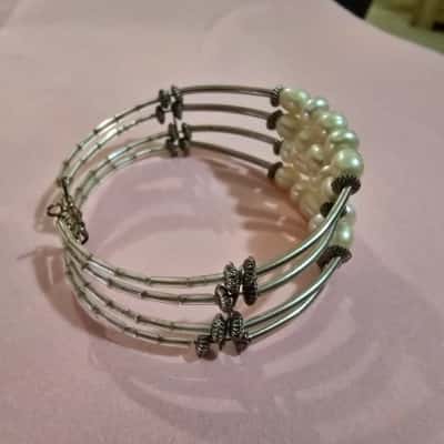  Womens Genuine Pearl Bangle 