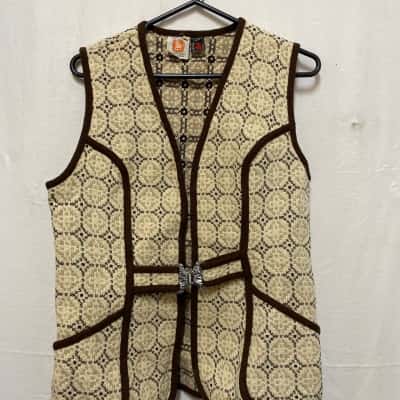  Women’s Wool Vest 