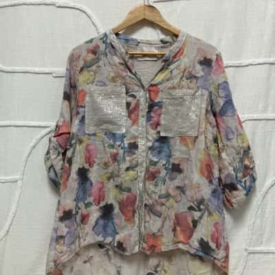 Donna Donna Women’s  Size M / S 3/4 Sleeve Shirt Floral 