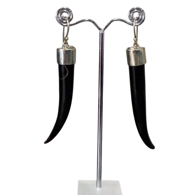 Curved Dangle Earrings Black  