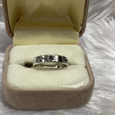  Women's Sterling Silver Vintage Ring 