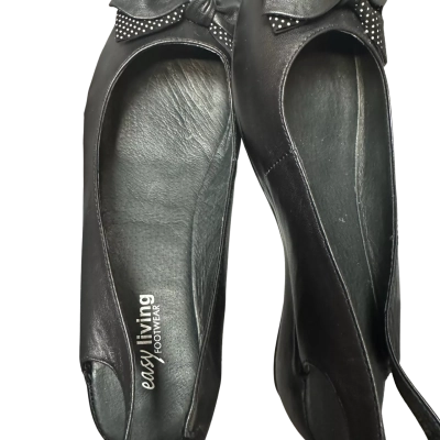  Women's  Size 42 Flats Black  