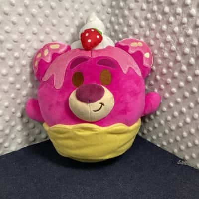 Disney Munchlings Scented Plush - Lotso strawberry shortcake