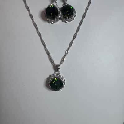  Womens mystic green and silver (925) set