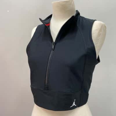 Air Jordan Womens  Size L Cropped Top Black  