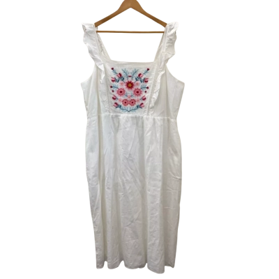 City Chic Womens  Size XL Maxi Dress White Embroidered Panel