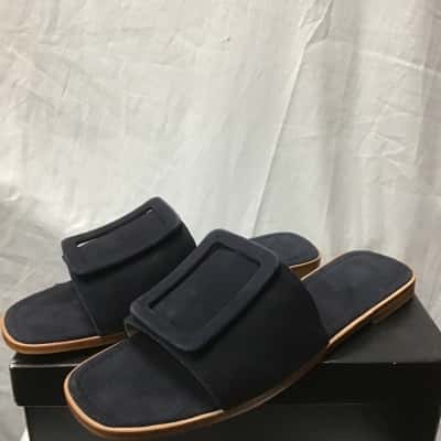 Country Road Women’s Bella Buckle Slide Size 42 