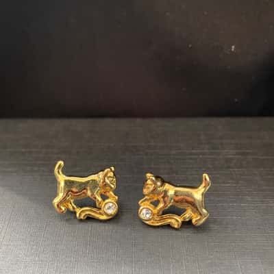 Vintage cat earrings by Avon 