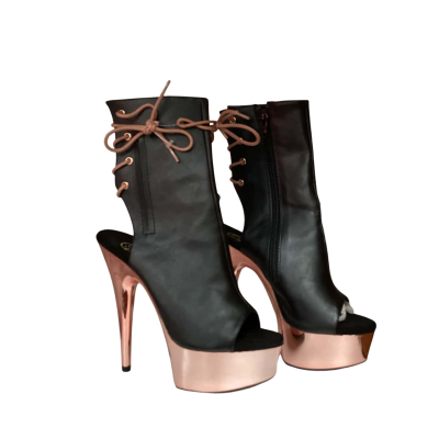 Womens  Size 7 pleasure boots (sh)