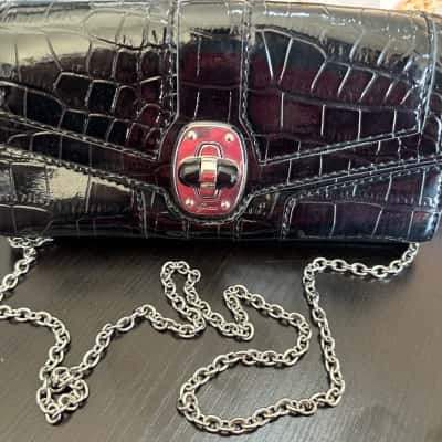 2000’s Guess Vegan Leather Black Chain Bag (B24)