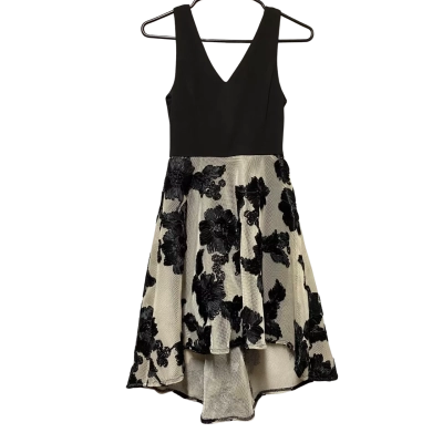 Passion Fusion Womens  Size 6 Black  / Cream Dress