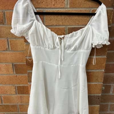 Mooloola Womens  Size 8 Playsuit White 