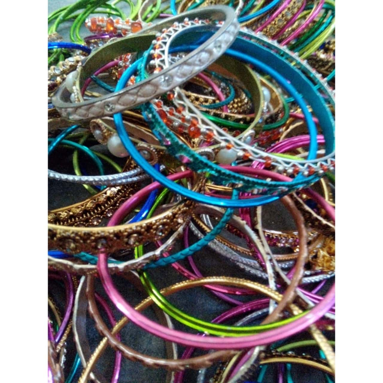 Bulk Lot Many Coloured Bangles Bollywood!
