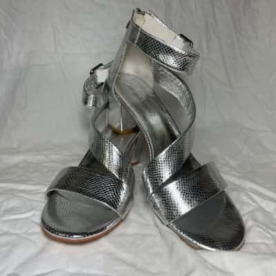 Django & Juliette  Size 43 Heels Silver 