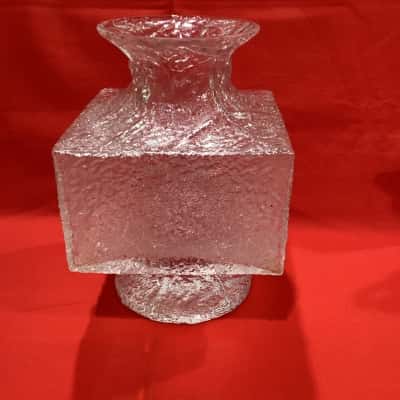 Vintage Iittala ‘Crocus’ art glass vase.