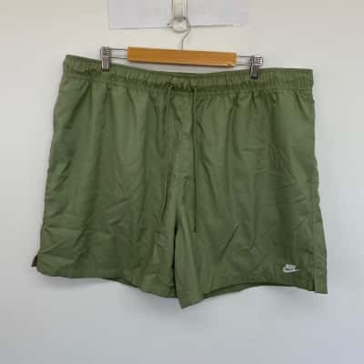Nike Green Standard Fit Above Knee Length Shorts Size XXL 