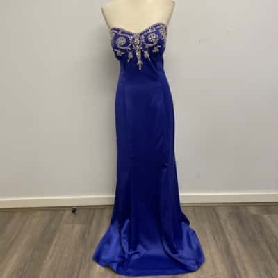 Drop Dead Gorgeous / Classy & Elegant Stunning Blue Shimmer with Diamante Bust Detail / Evening / Red Carpet/ Formal/ Gown / Dress Size 14 - Brand New with Tags 