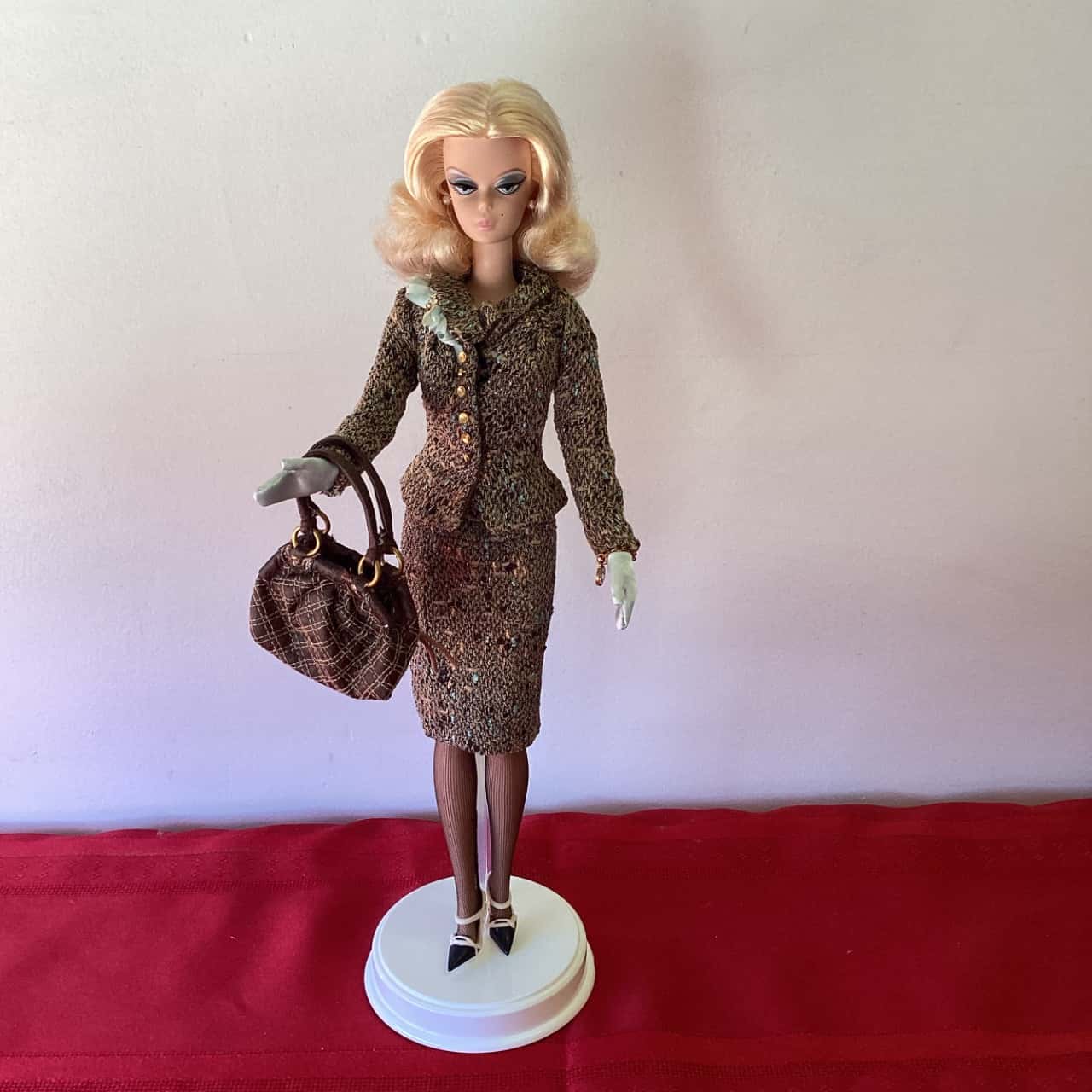 TWEED INDEEDバービー Tweed Indeed™ Barbie® Doll - J0958 BarbiePedia